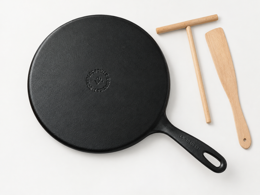 Le Creuset Cast Iron Crêpe Pan 27cm, Matte Black, with Spreader & Spatula | Open Box