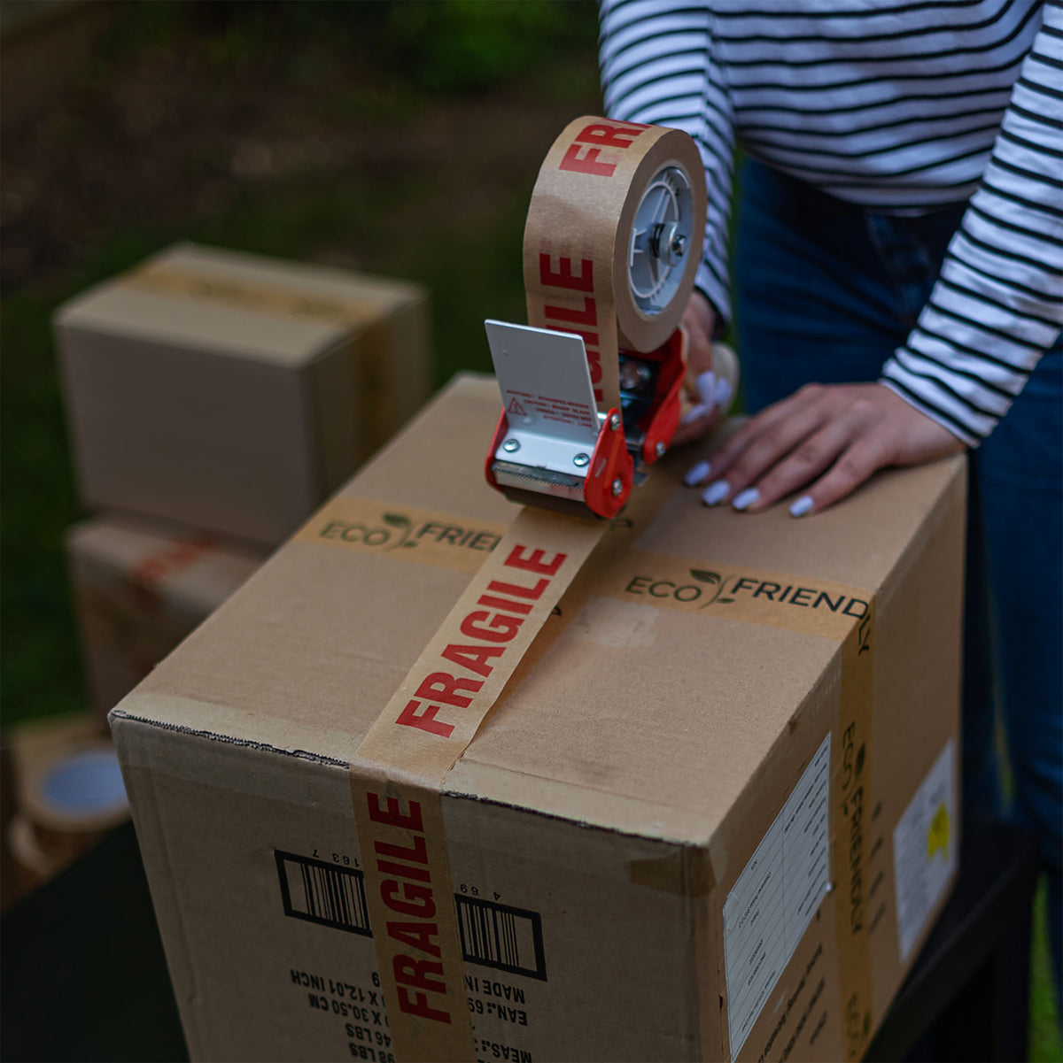 Fragile printed kraft paper packing tape 50m x 50mm – NATEE photo 5